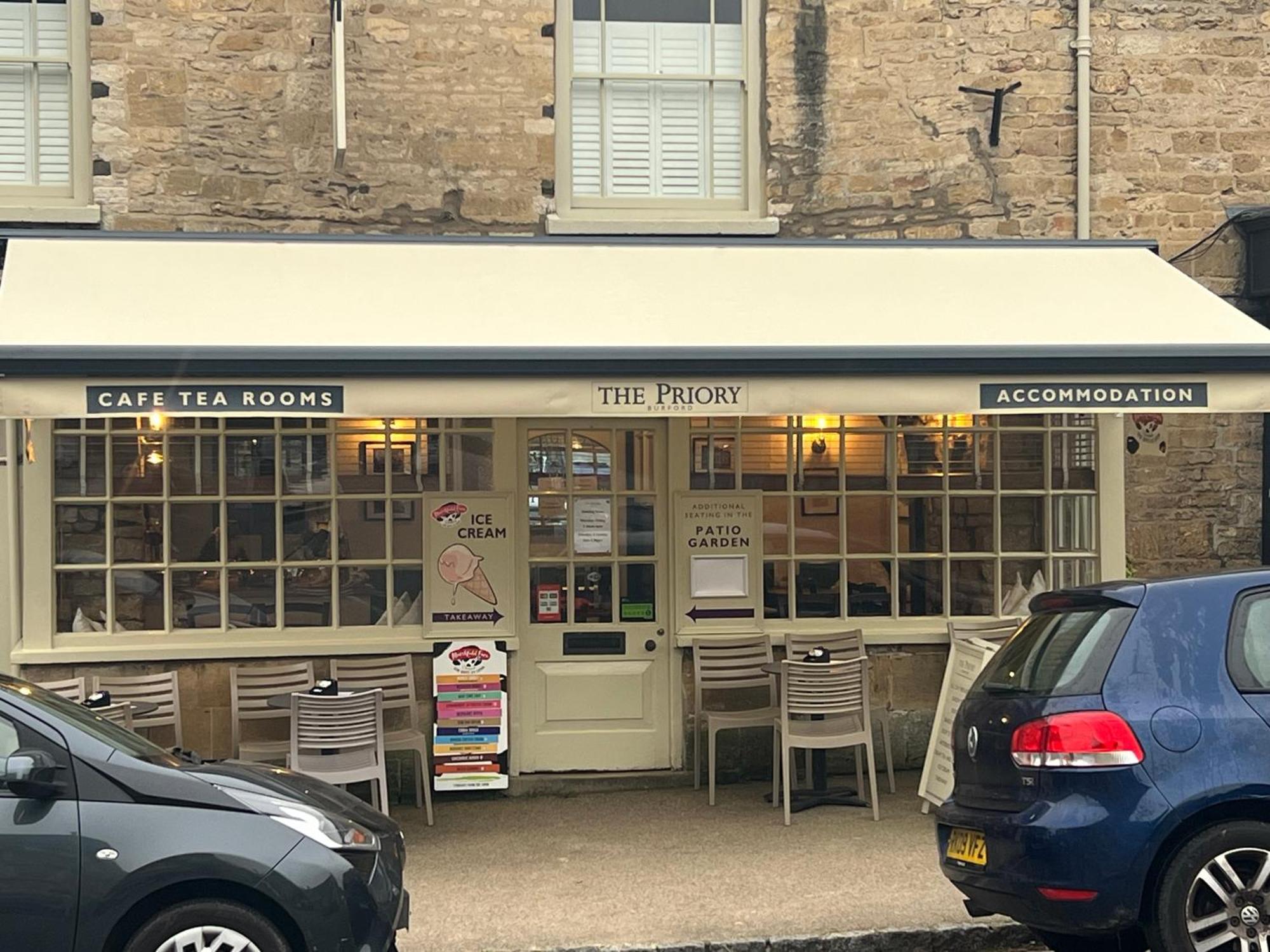 Priory Tearooms Burford With Rooms Exterior foto