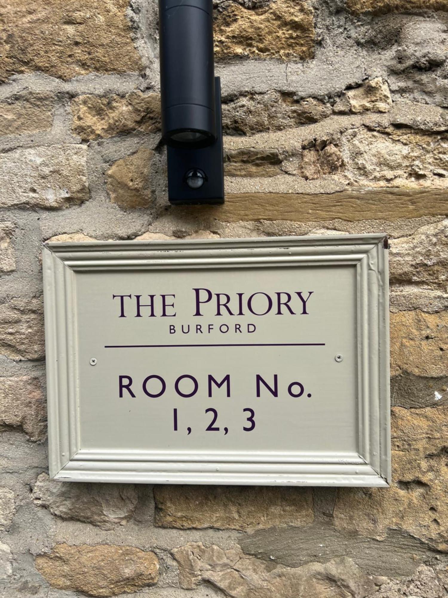 Priory Tearooms Burford With Rooms Exterior foto